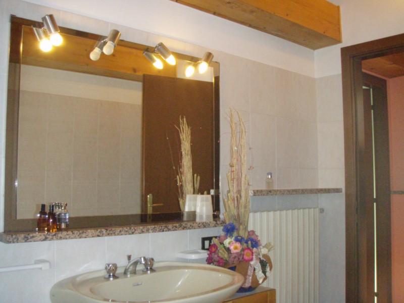 Casa Maria bathroom - Idro lake- Hotel Alpino