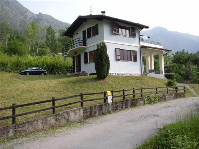Casa Maria outside, Hotel Alpino, Idro lake